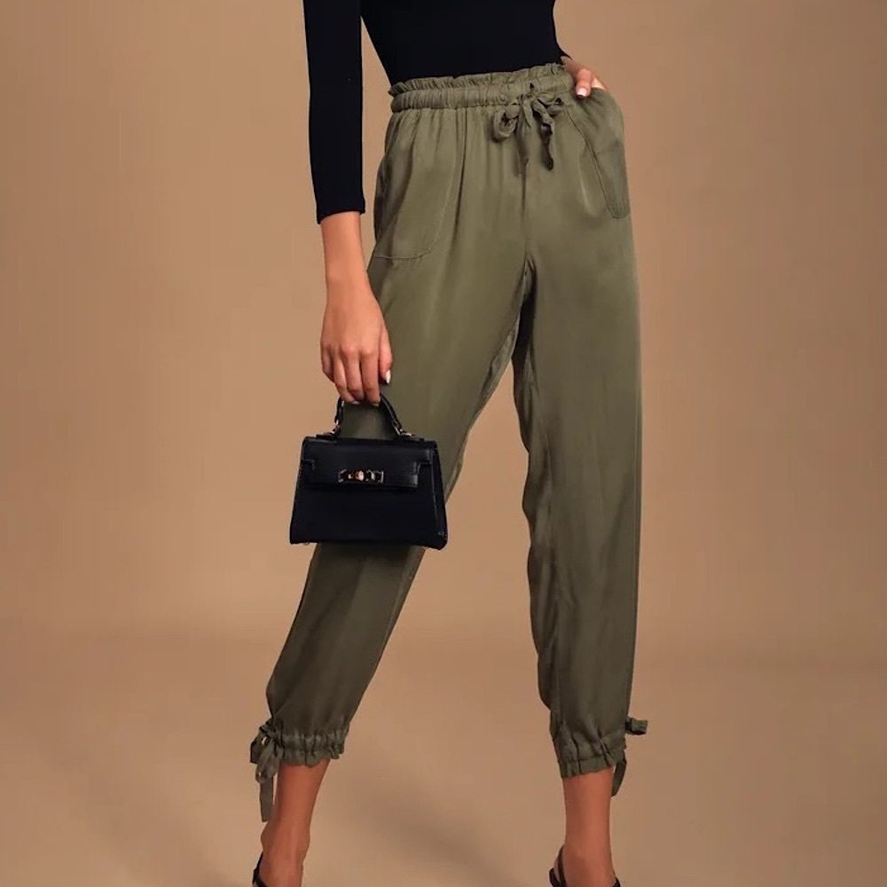 Lulu's Sebastian Olive Green Pants, Size L